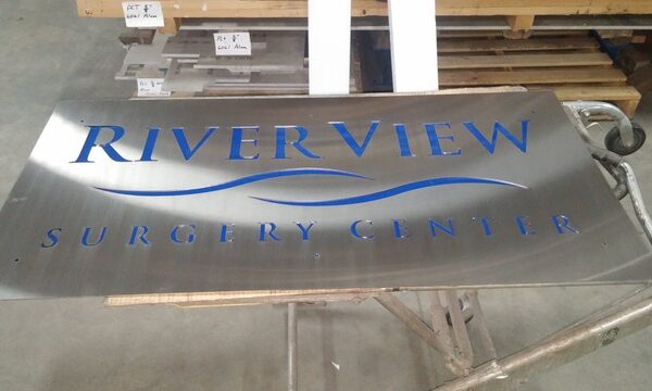 River View Surgery Center sign | Russ Lamb Artist